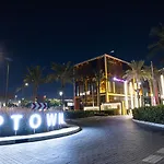 Platinum Studio By Blue Cloud Holidays